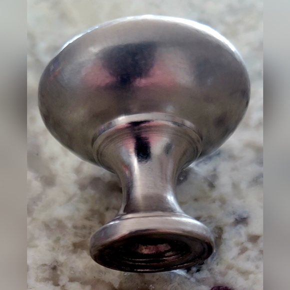 Lot of 4 - Liberty Hardware Round Satin Nickel Knobs NEW! - Picture 3 of 3